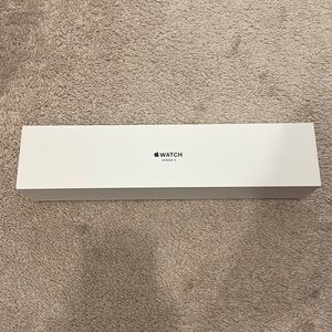 Apple Watch Series 3 BOX just reselling it because i do not need it anymore
